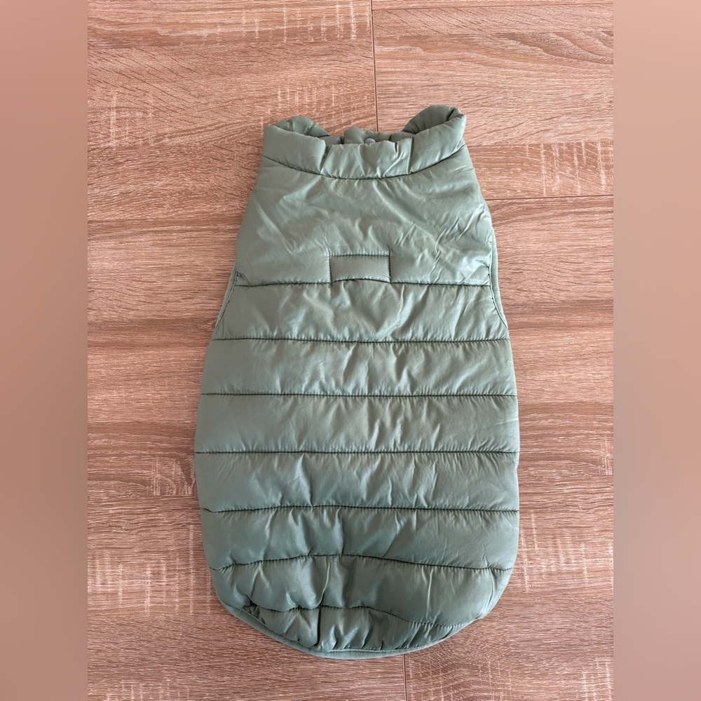 bark dog puffer vest size medium/large